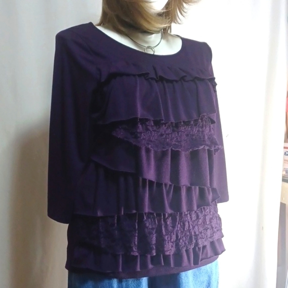 CASUAL EXPRESS LADIES TOP 🚺 SIZE L IN A BEAUTIFUL PURPLE